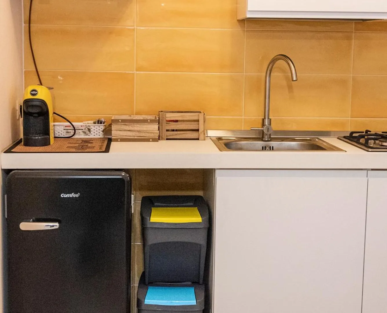 Charm House Apartment Naples 0*,